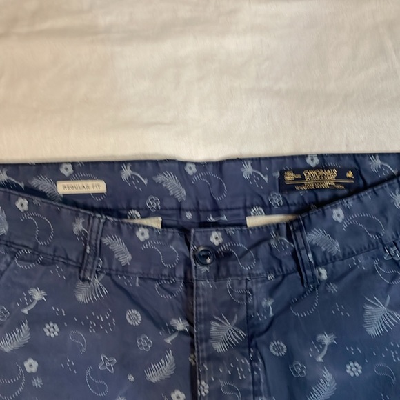 Jack and Jones Blue Comfort Fit Shorts Patterned. Size UK XL Fit like 34 Waist - Picture 2 of 3